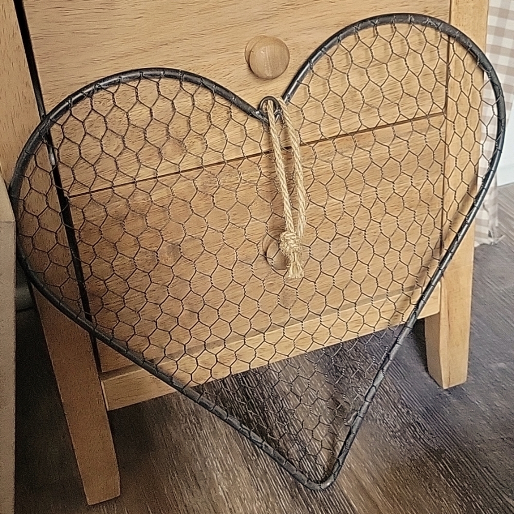 Heart wall decor